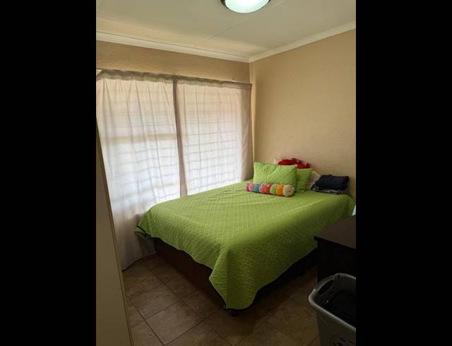 3 BEDROOM TOWNHOUSE FOR SALE IN BIRCHLEIGH NORTH